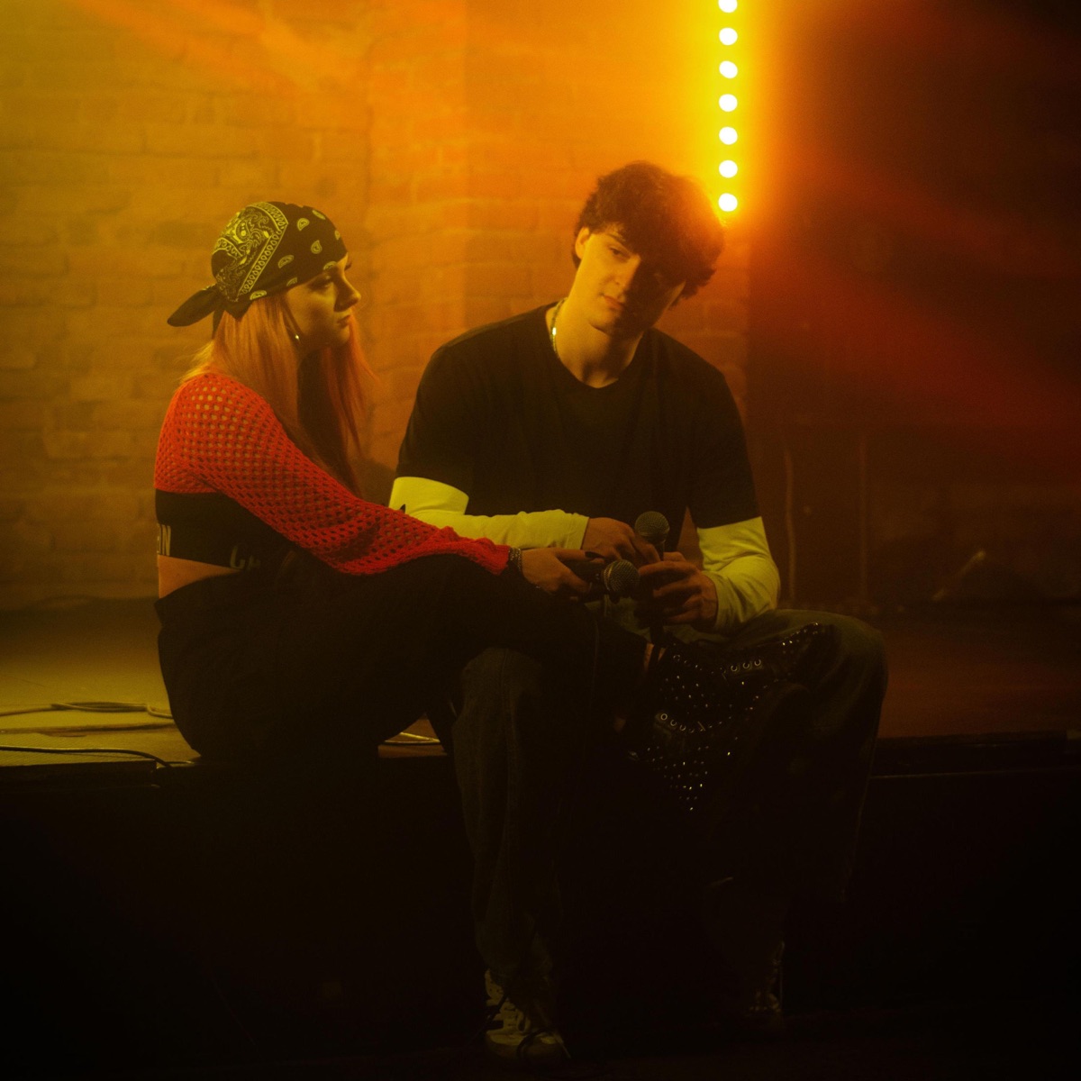 Bez gravitace feat. Oty Johnny