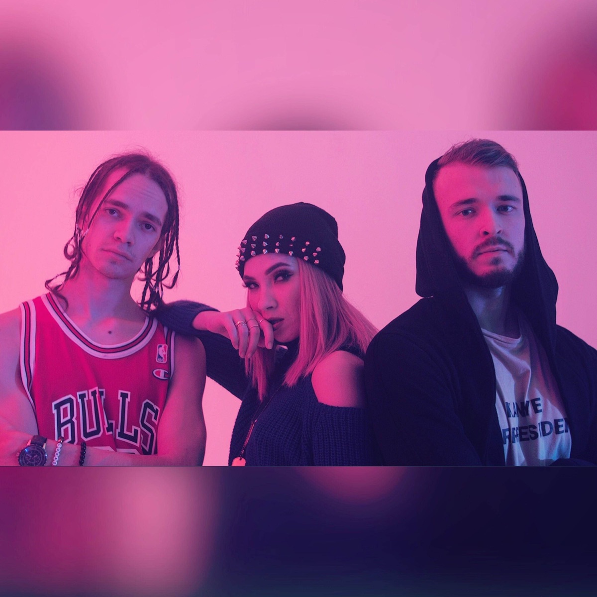 V pohode (feat. Zrebný & Frlajs)