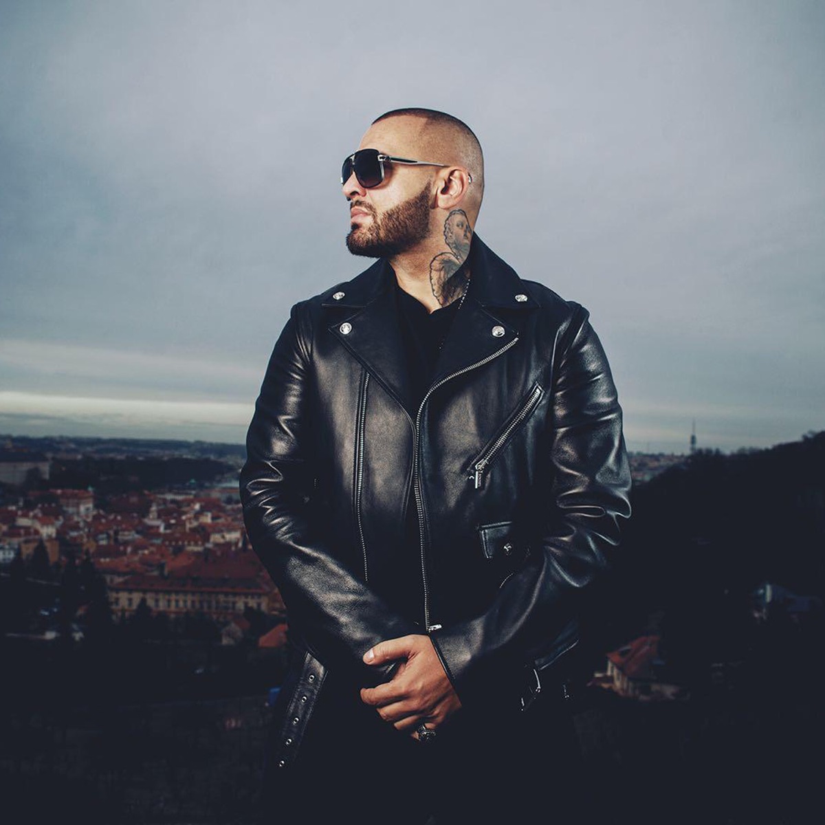 Pierko (feat. Mons Berry)