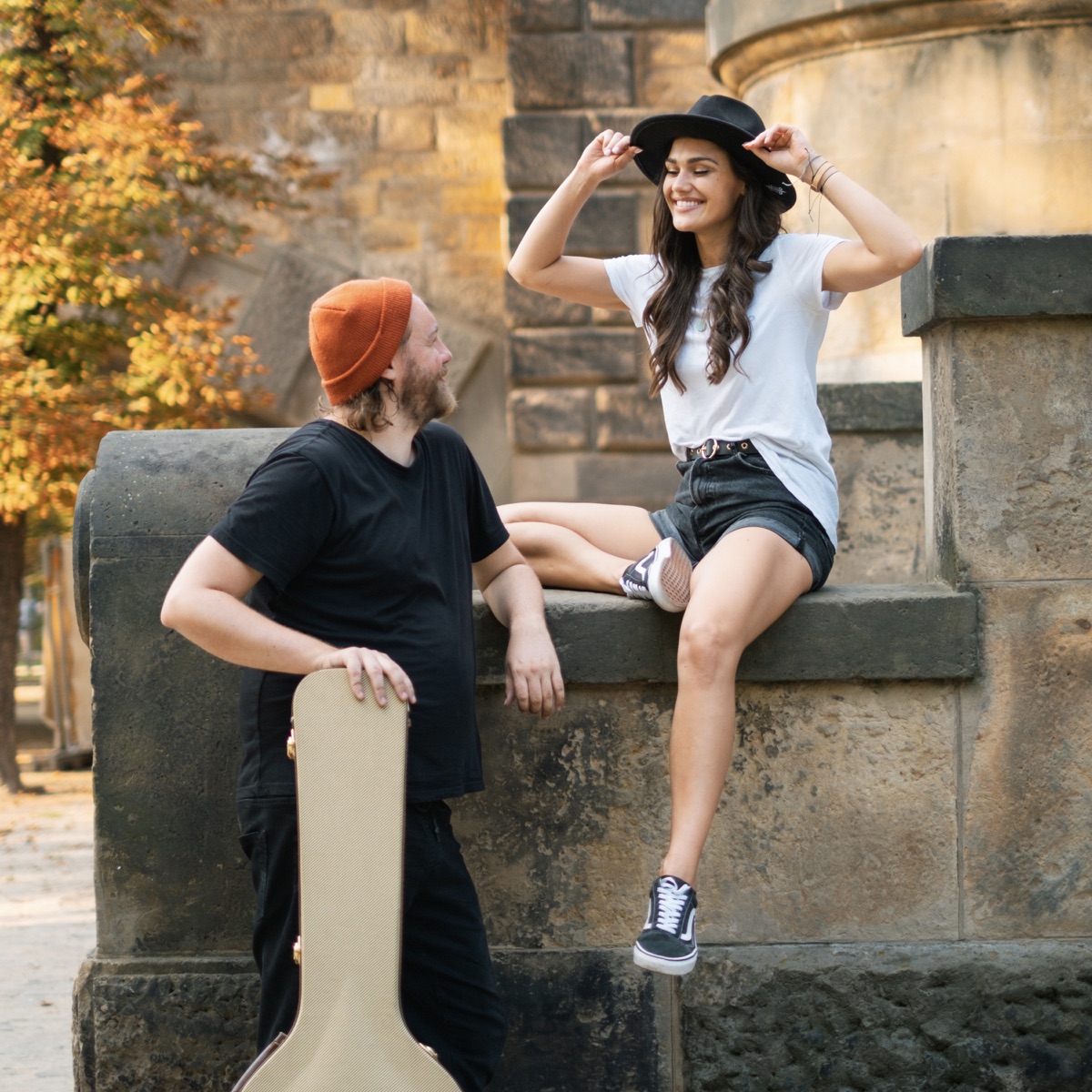 Nebudeš sám (feat. Lukáš Grüner)