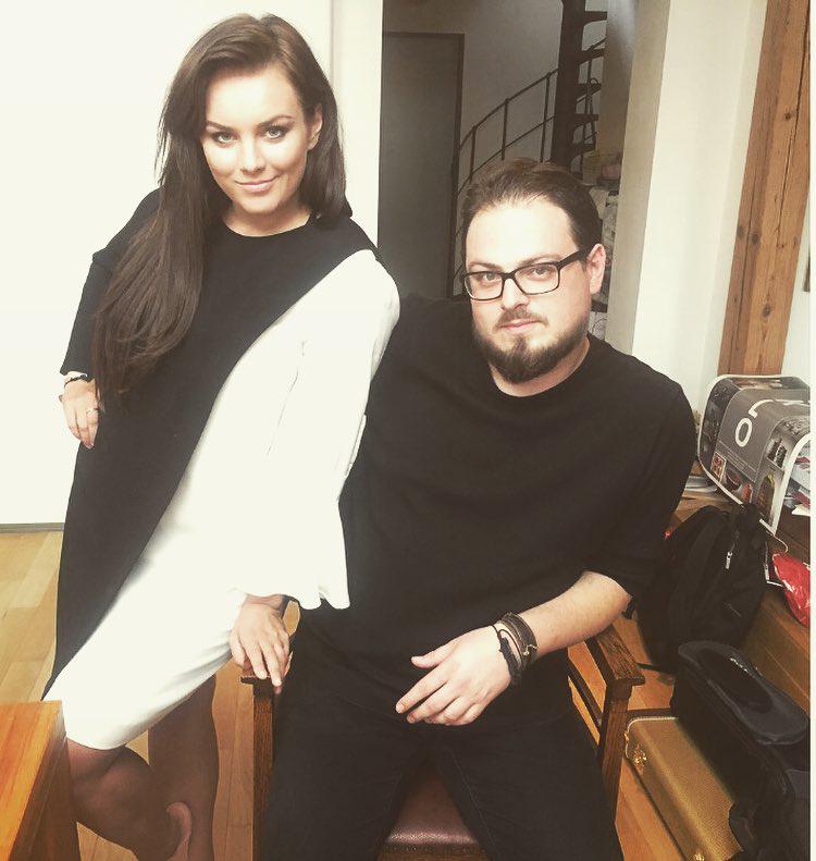 Zpěvačka Ewa Farna a písničkář David Stypka natočili společný duet!  Nadčasovou píseň „Dobré ráno, milá“ dokresluje obrazově silný videoklip.  David Stypka se 19. října představí v Malostranské besedě.