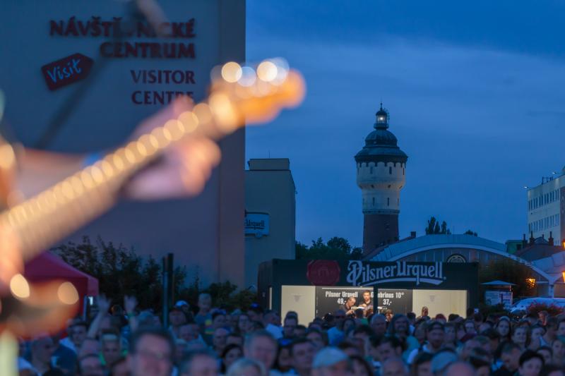 Léto v Prazdroji 2020 – 9 koncertů tuzemských rockových kapel, 4 filmové projekce a nespočet pohodových chvilek