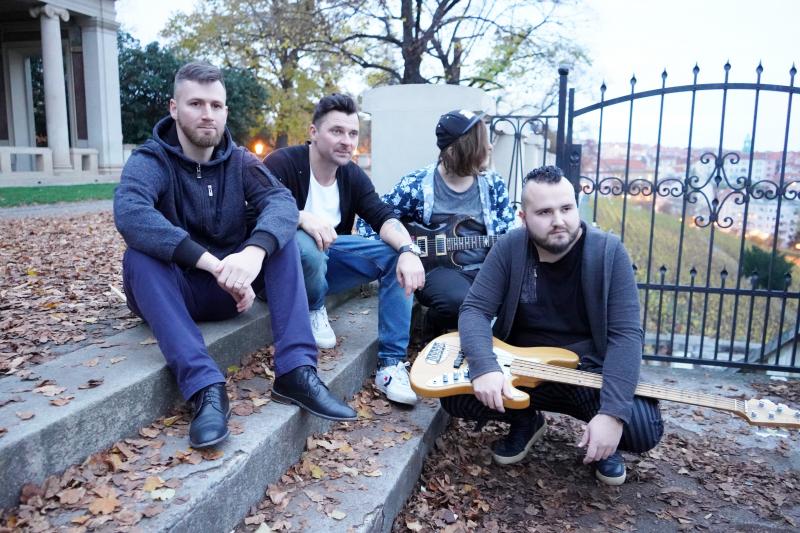 Robin&son v novém kabátě