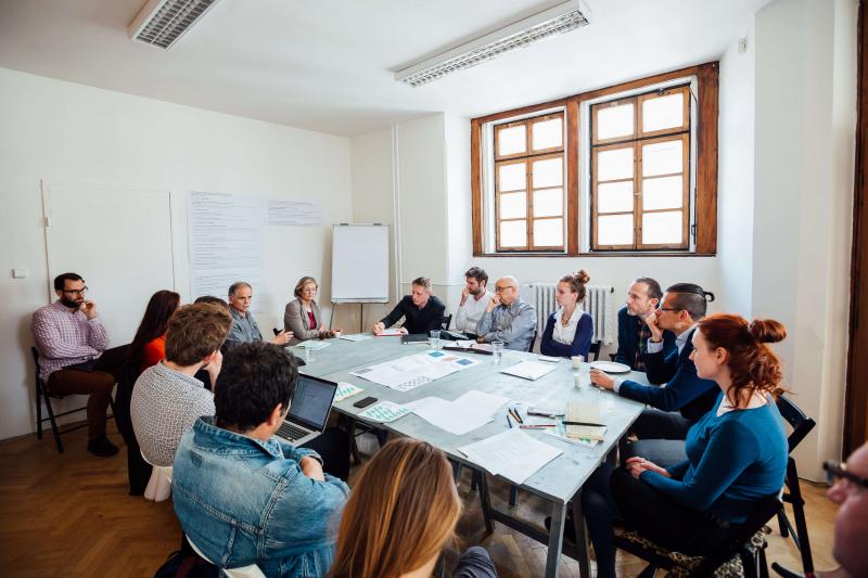 SAVE THE DATE. Pražské kulturní fórum 2021 WHAT'S THE FUTURE? JAKÁ JE BUDOUCNOST KULTURY?  27. - 29. 4. 2021