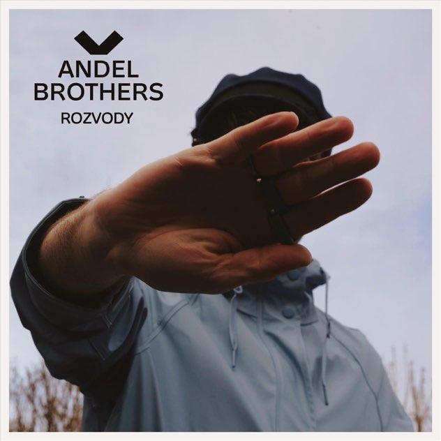 Jak se dá žít s dírou v těle? Anděl Brothers vydávají singl a rovnou i klip Rozvody