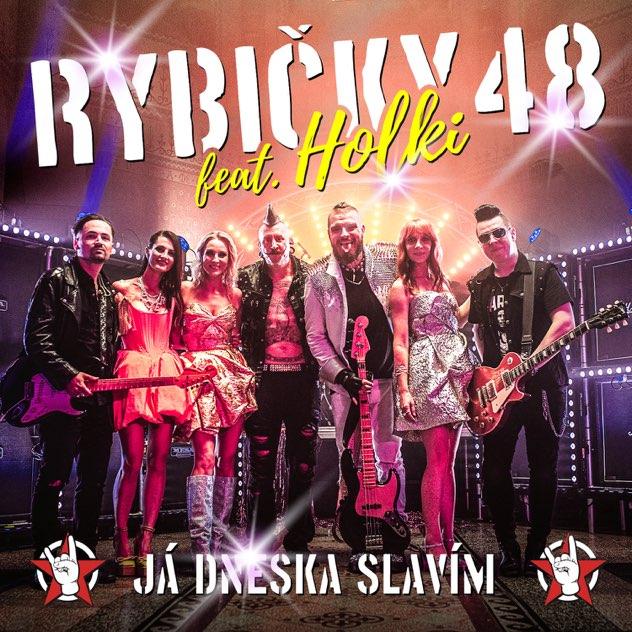 Rybičky 48 vydávají narozeninovou hymnu JÁ DNESKA SLAVÍM. Zpěvák Kuba Ryba si ke čtyřicítce nadělil nový videoklip i koncert legendární skupiny Holki