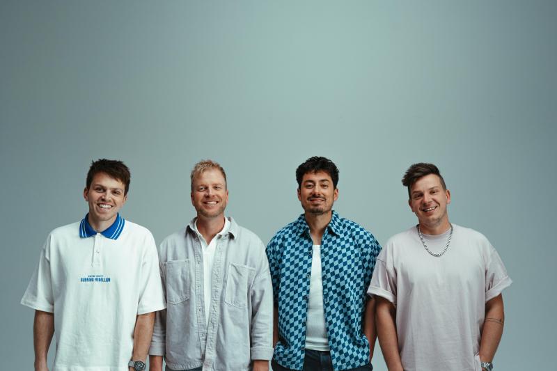 Mirai vydávají videoklip k singlu cøøl a chystají se na Summer Festy. První vypukne už za měsíc