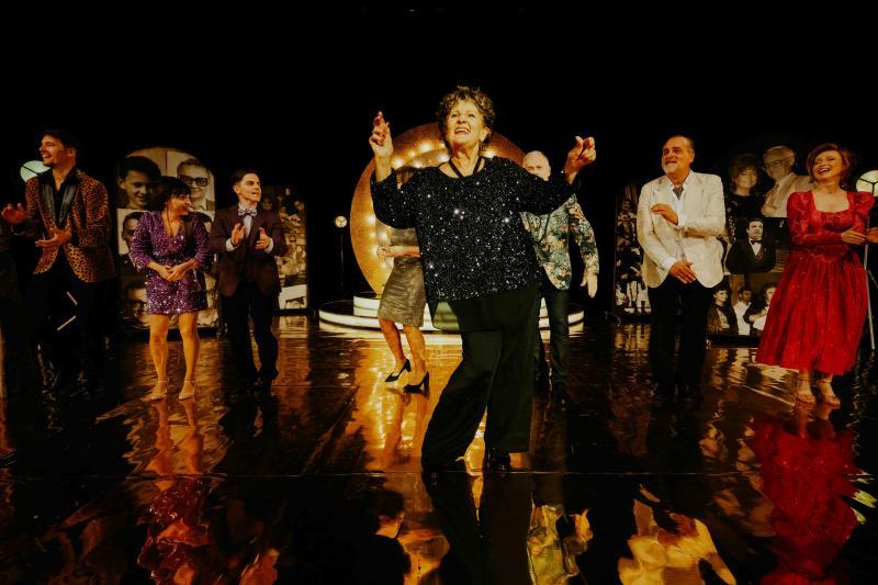 Zábava, spomienky a slzy v hľadisku: Ivan Krajíček sa vrátil na scénu – aspoň v srdciach