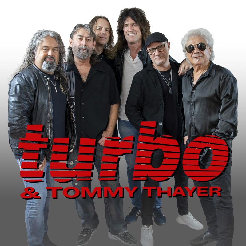 Turbo uvádí nový singl s Tommym Thayerem z legendárních KISS. „Vidím tu lásky svý stát“ složil a produkoval Thayer osobně